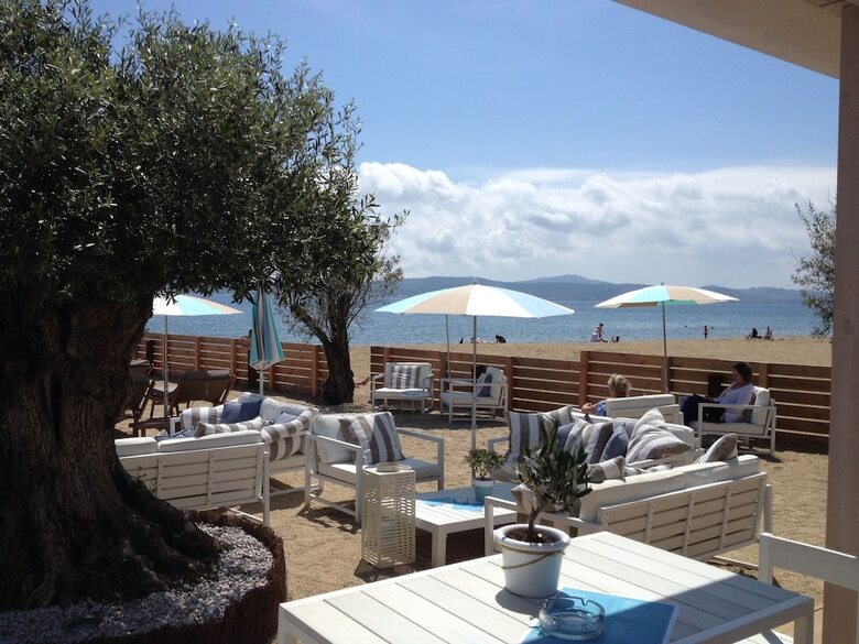 Top! Villa With Heated Jacuzzi, Private Pool, Large Lawn And Outdoor Kitchen