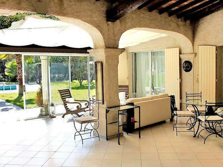 Top! Villa With Heated Jacuzzi, Private Pool, Large Lawn And Outdoor Kitchen