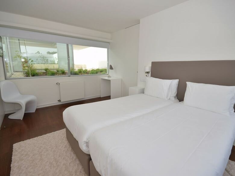 Modern Villa In �bidos Lisbon With Garden And Pool