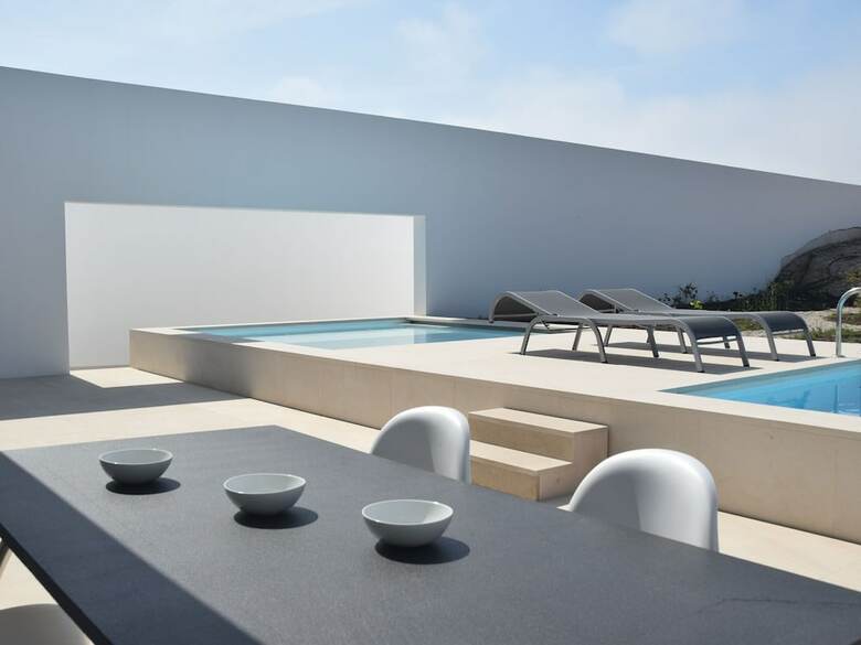 Modern Villa In �bidos Lisbon With Garden And Pool