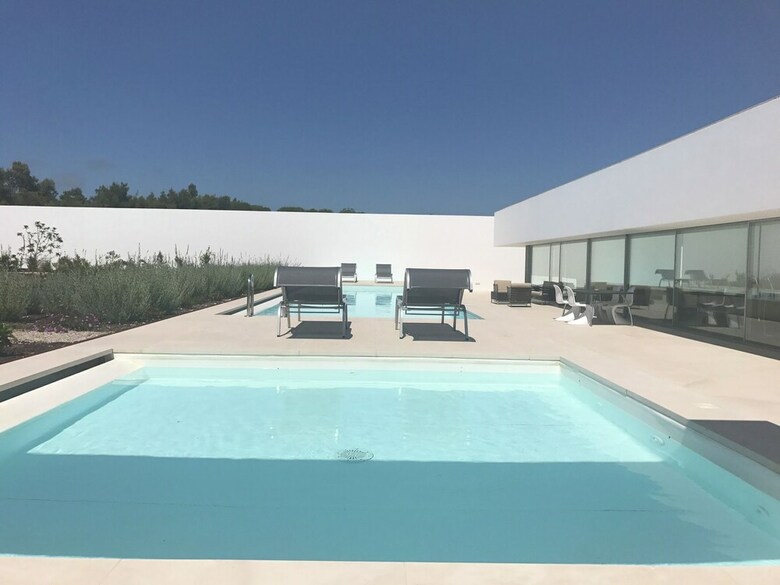 Modern Villa In �bidos Lisbon With Garden And Pool