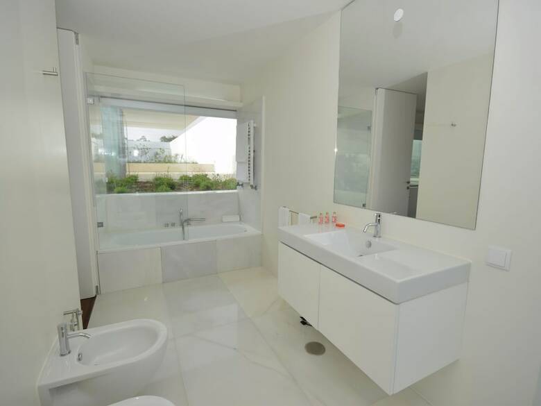 Modern Villa In �bidos Lisbon With Garden And Pool