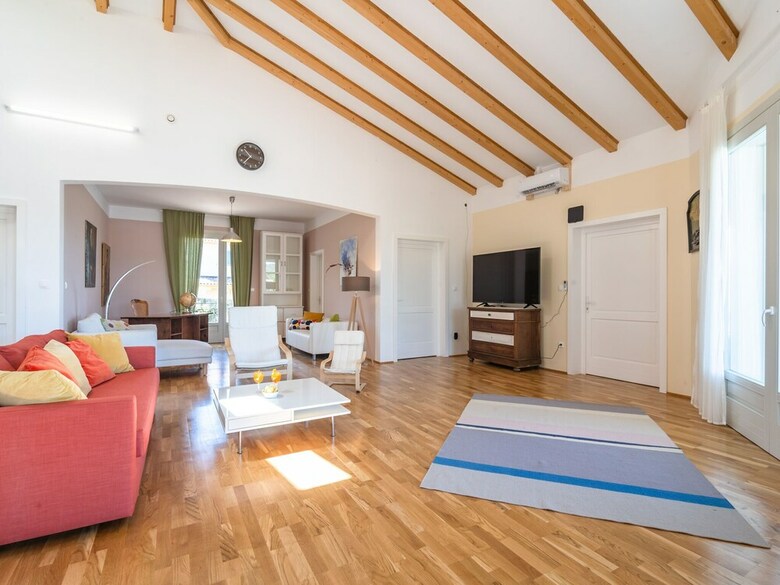 Luxury Villa With Private Swimming Pool In Oupia