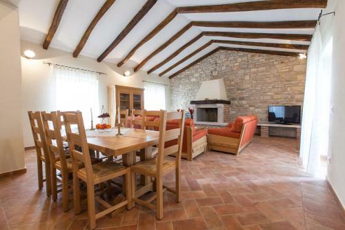 Villas Heraki By Istarski Dvori