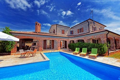 Villas Heraki By Istarski Dvori
