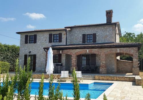 Villas Heraki By Istarski Dvori