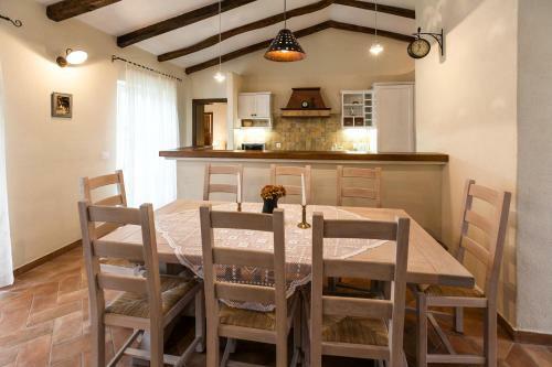 Villas Heraki By Istarski Dvori