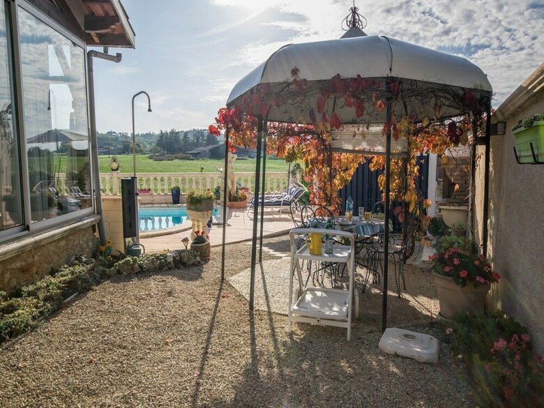Cozy Holiday Home In Montayral With Swimming Pool