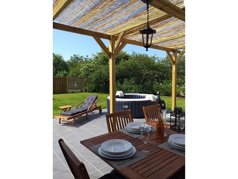 Chic Villa In La Chapelle-blanche-saint-martin With Jacuzzi