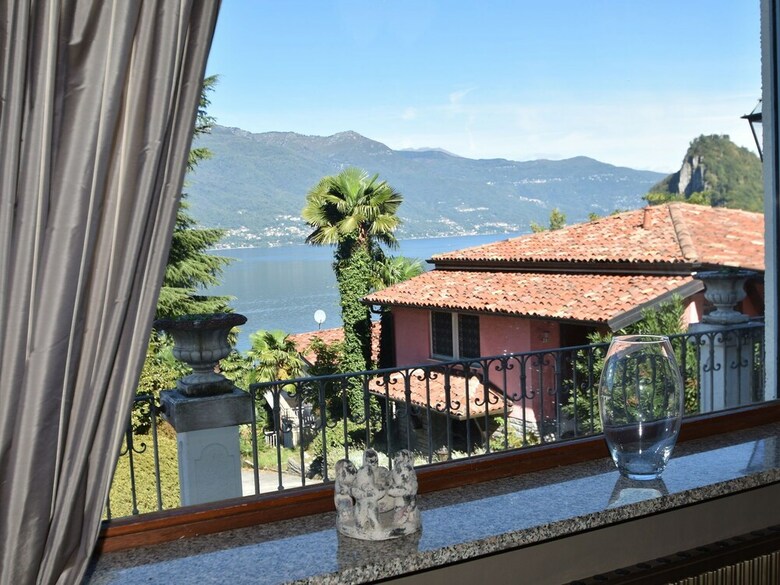 Boutique Villa In Lombardy With Garden