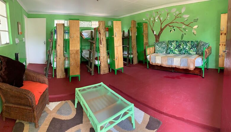 Hostal Lion's Den Backpackers