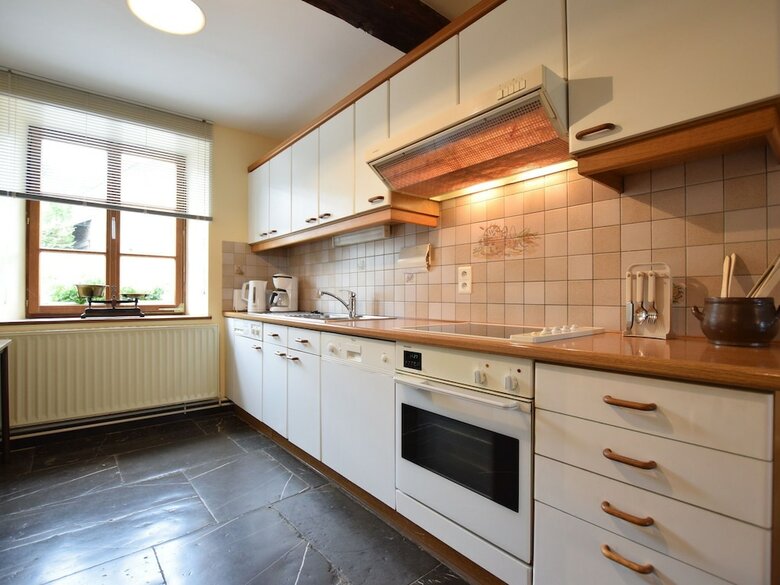 Authentic Cottage In Weris With Private Garden