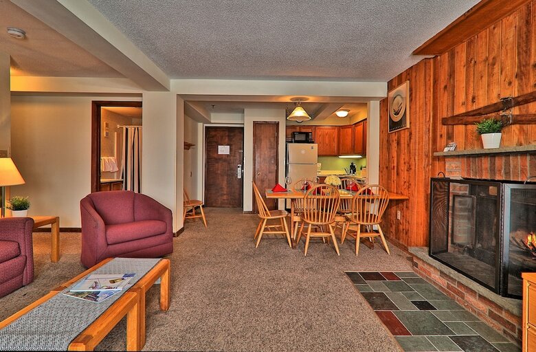 "roomy" Mountain Green 3br Condo W/ Amenities 3b14