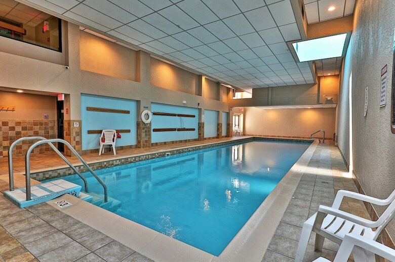 "roomy" Mountain Green 3br Condo W/ Amenities 3b14
