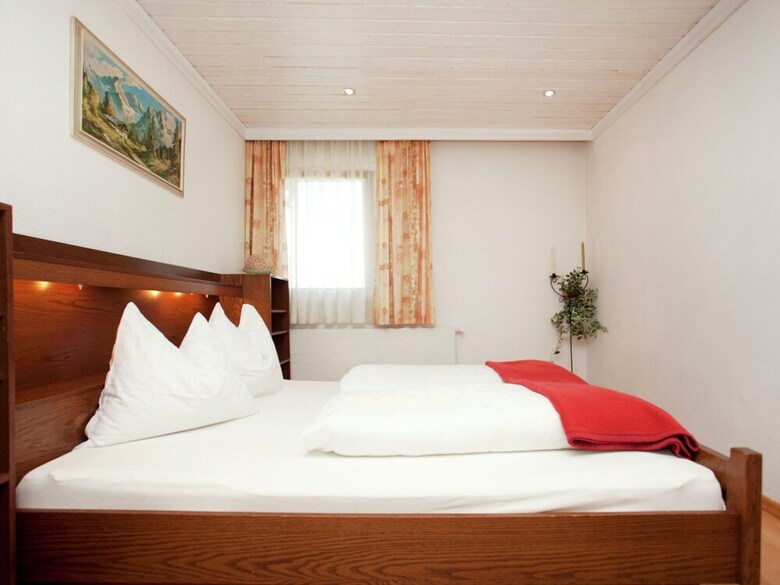 Spacious Apartment In Ehrwald With Balcony