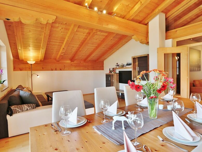 Spacious Apartment With Mountain View In Brixen Im Thale