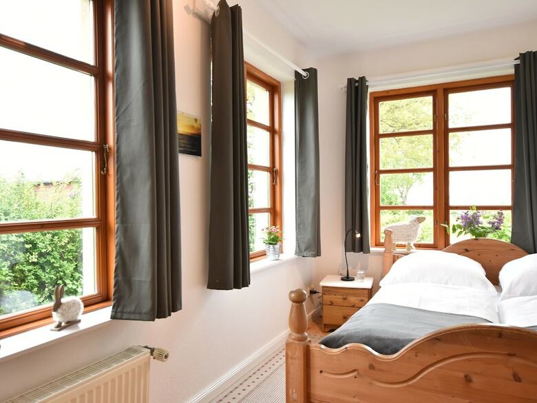 Charming Apartment In Stove With Garden