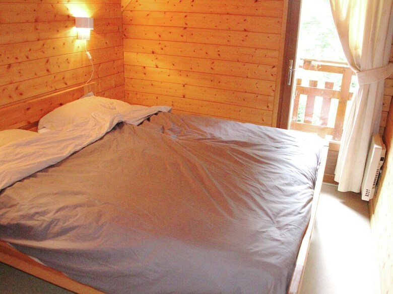 Cozy Holiday Home Near Lake In Beaulieu