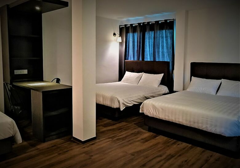Hotel Longhouse