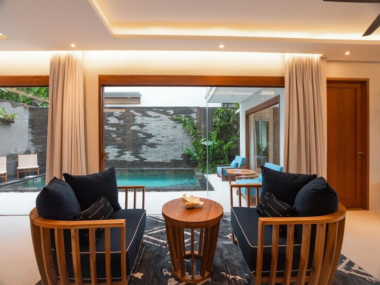 Hotel Arama Villas