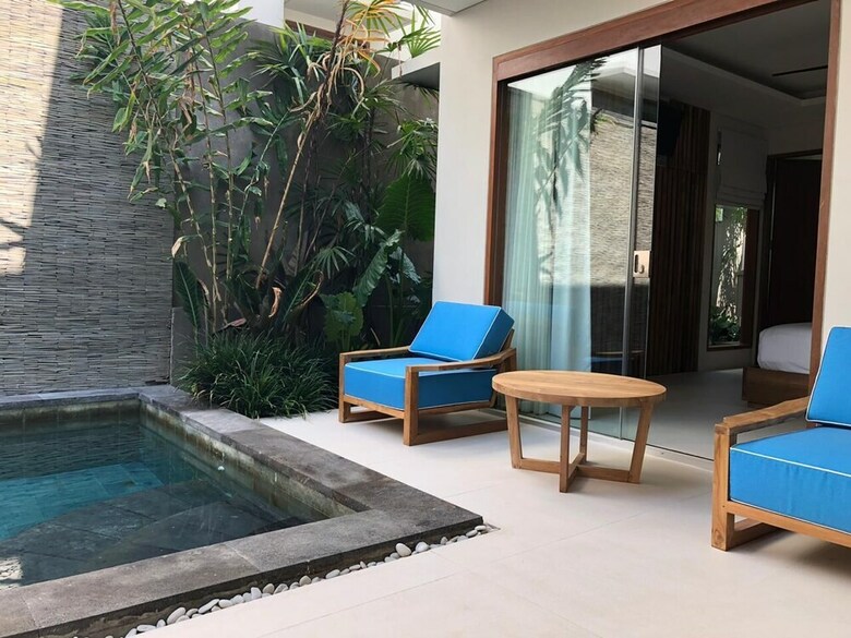 Hotel Arama Villas