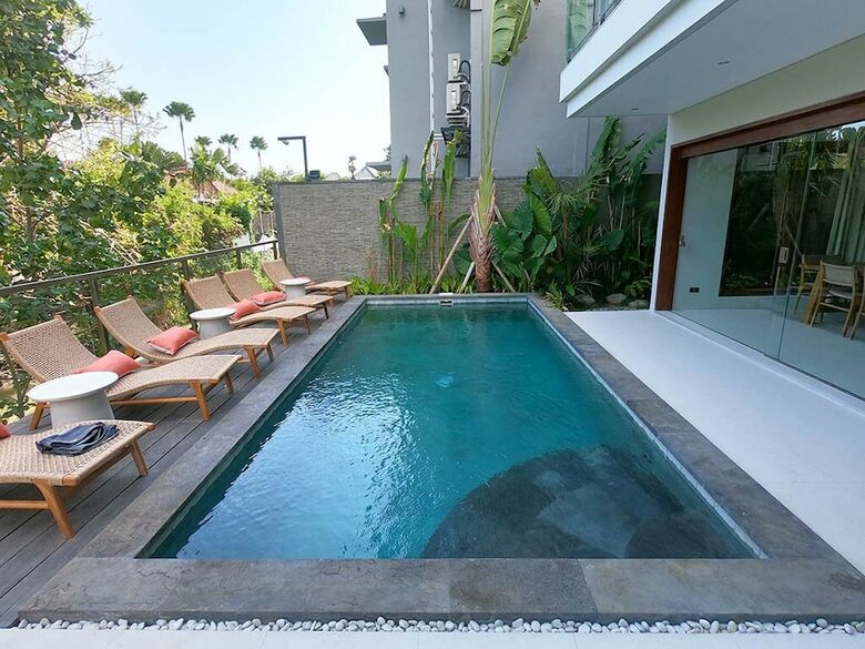 Hotel Arama Villas