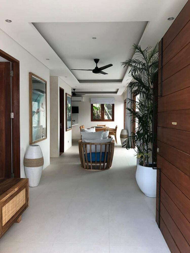 Hotel Arama Villas