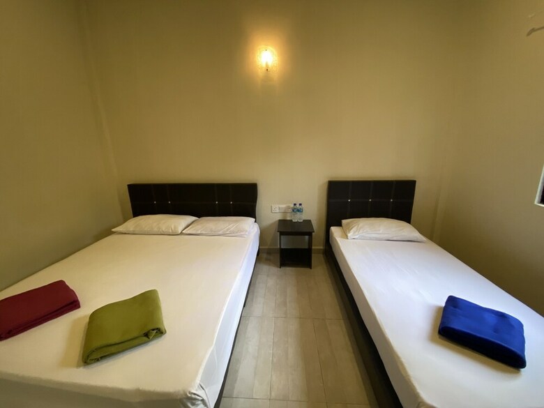 Hotel Oyo 89896 Sedili Inn Resort