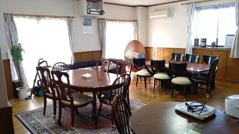 Hostal Awaji Tourist Trophy House - Hostel