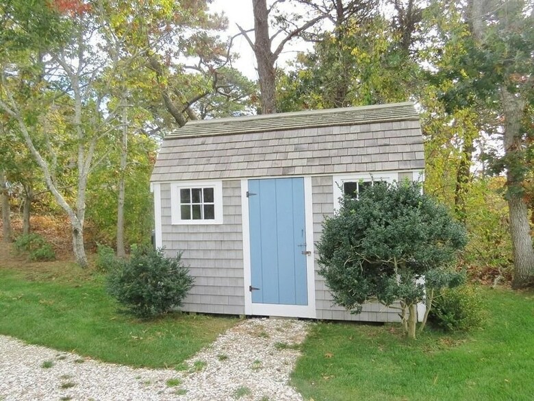 305 Ridgevale Road - Four Bedroom House