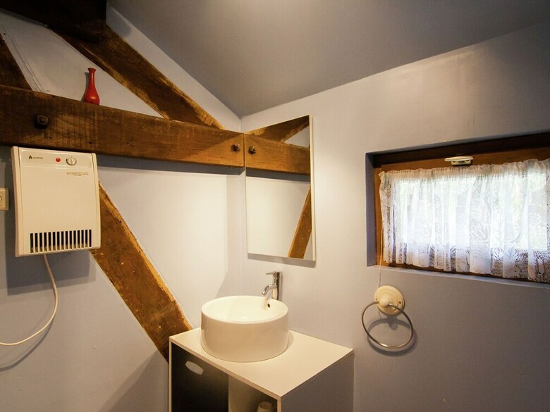 Cozy Cottage In Bourgnac With Jacuzzi