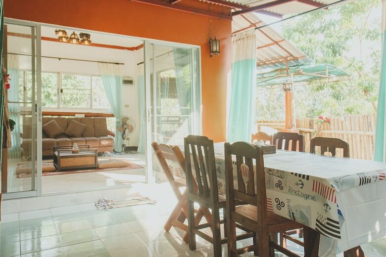 Hotel Baansuan Chomchun