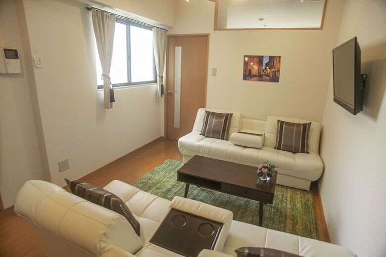 Shinsaibashi-house B