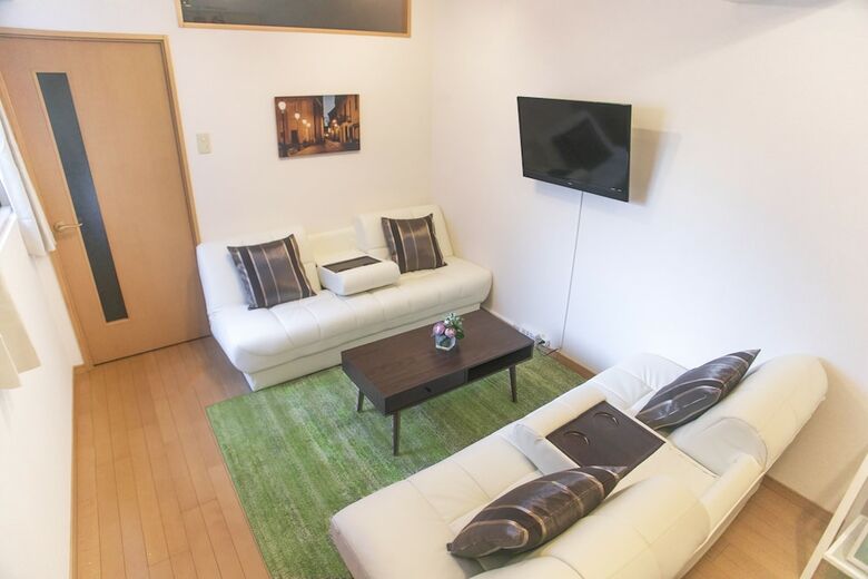 Shinsaibashi-house B