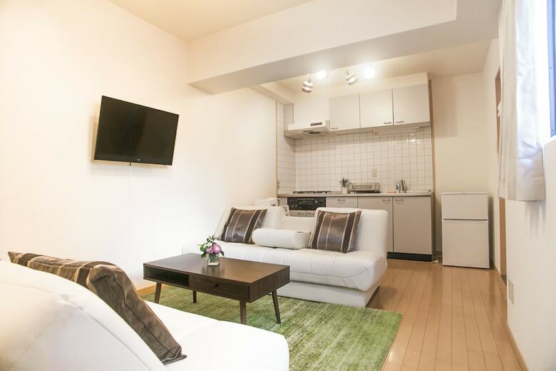 Shinsaibashi-house B