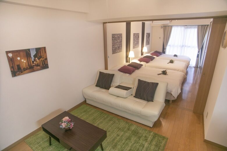 Shinsaibashi-house B