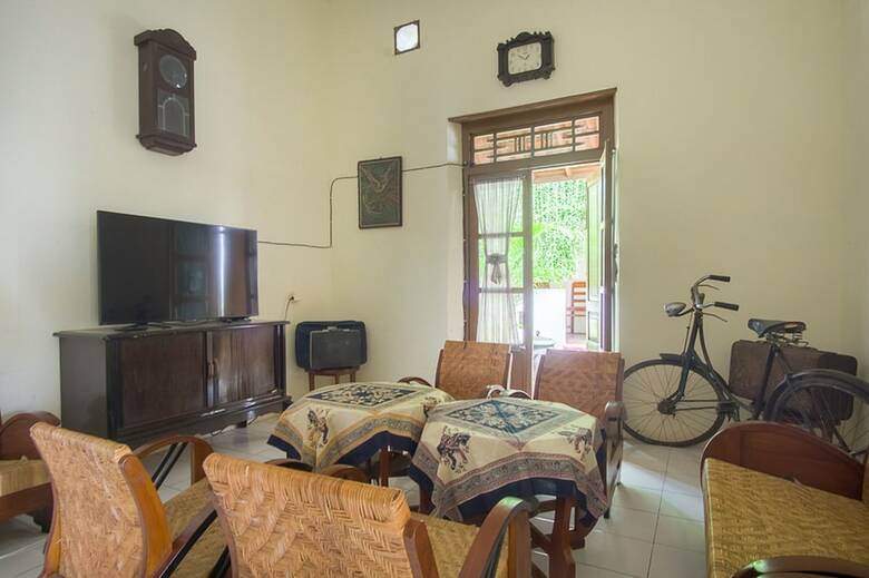Hotel Reddoorz @ Letjend S.parman Pacitan