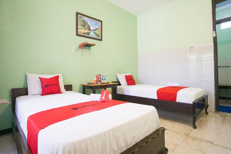 Hotel Reddoorz Syariah @ Jalan Gajah Mada