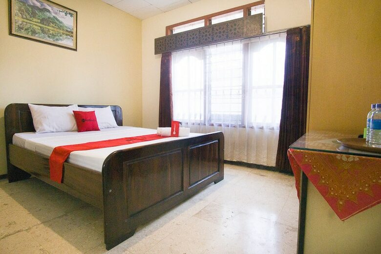 Hotel Reddoorz Syariah @ Jalan Gajah Mada