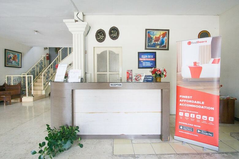 Hotel Reddoorz Syariah @ Jalan Gajah Mada