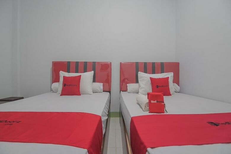 Hotel Reddoorz Near Rs Harapan Bersama