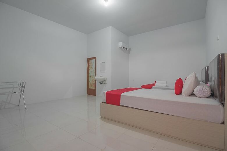 Hotel Reddoorz Near Rs Harapan Bersama