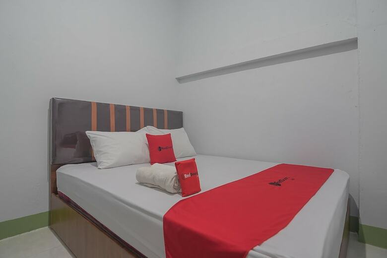 Hotel Reddoorz Near Rs Harapan Bersama