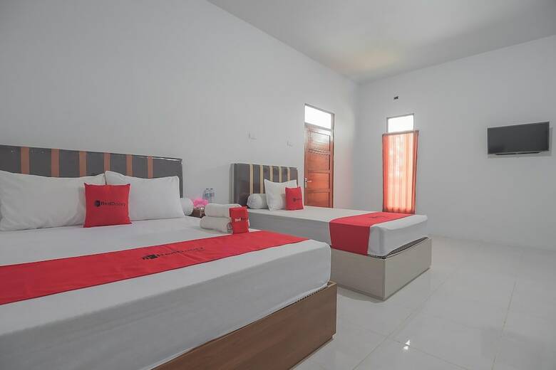 Hotel Reddoorz Near Rs Harapan Bersama