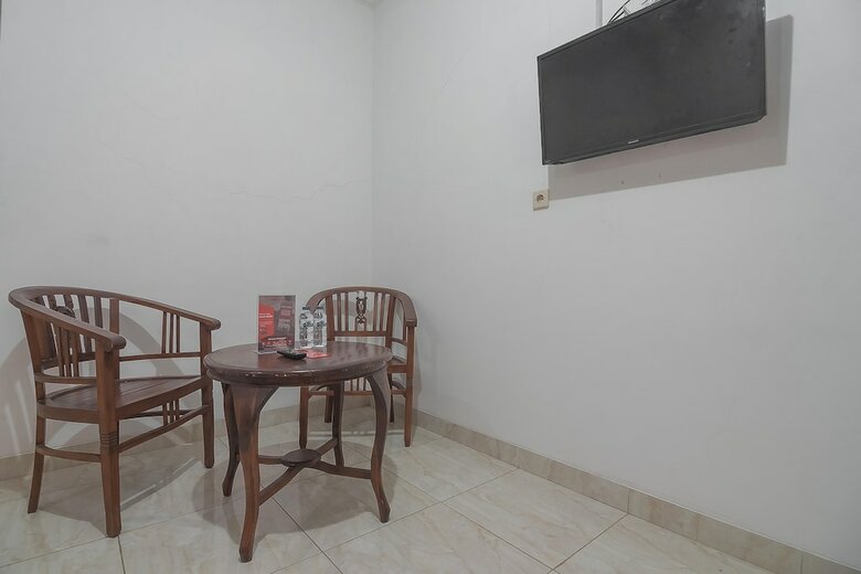 Hotel Reddoorz Near Happy Farm 2