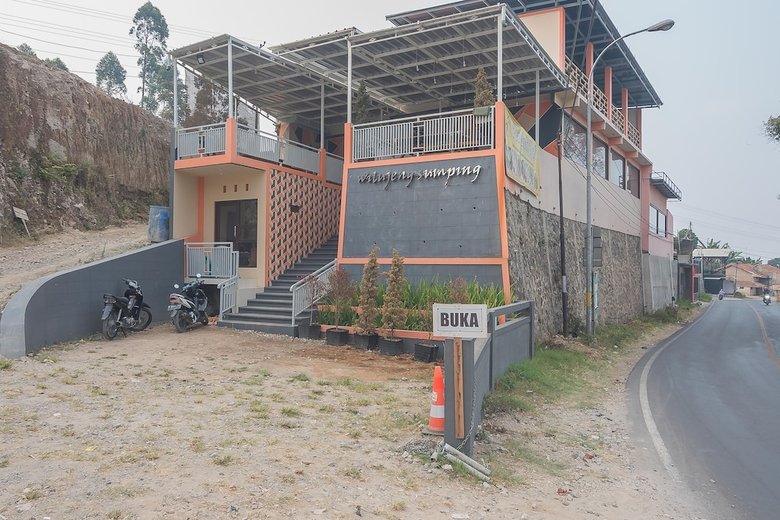 Hotel Reddoorz Near Happy Farm 2