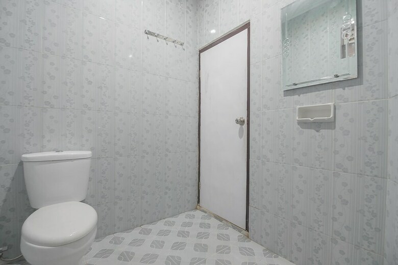 Hotel Reddoorz Near Happy Farm 2