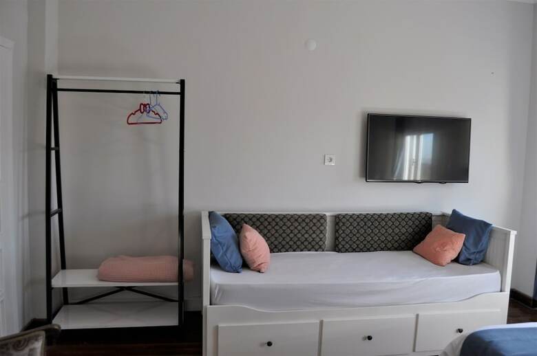 Rooftop Balat Rooms & Apartments