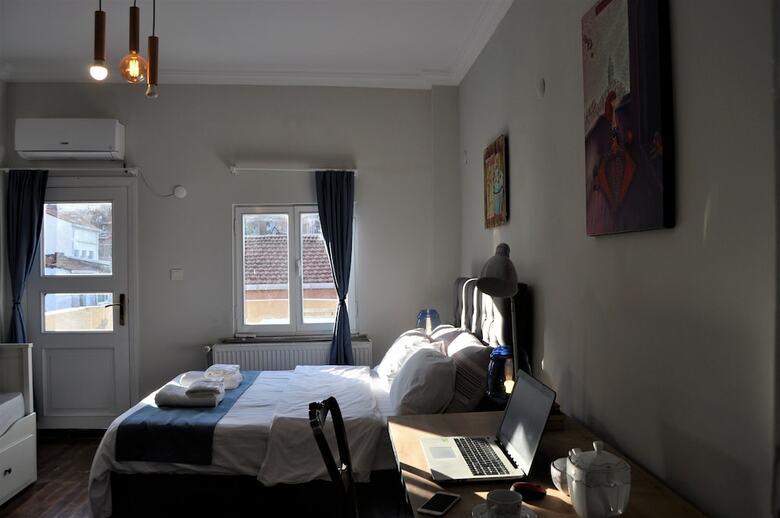 Rooftop Balat Rooms & Apartments