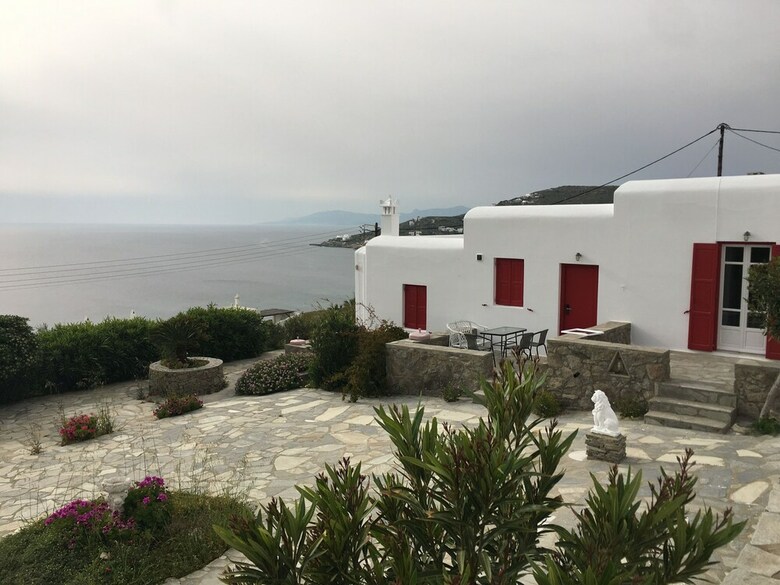 Iliadmaria Apartments